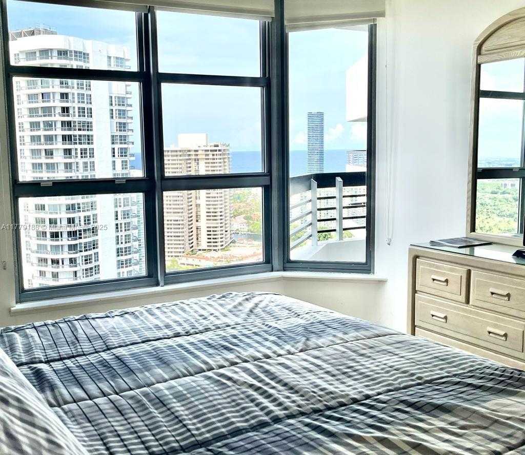 Small Image of 3530 MYSTIC POINTE DR #PH-07, Aventura Number 11