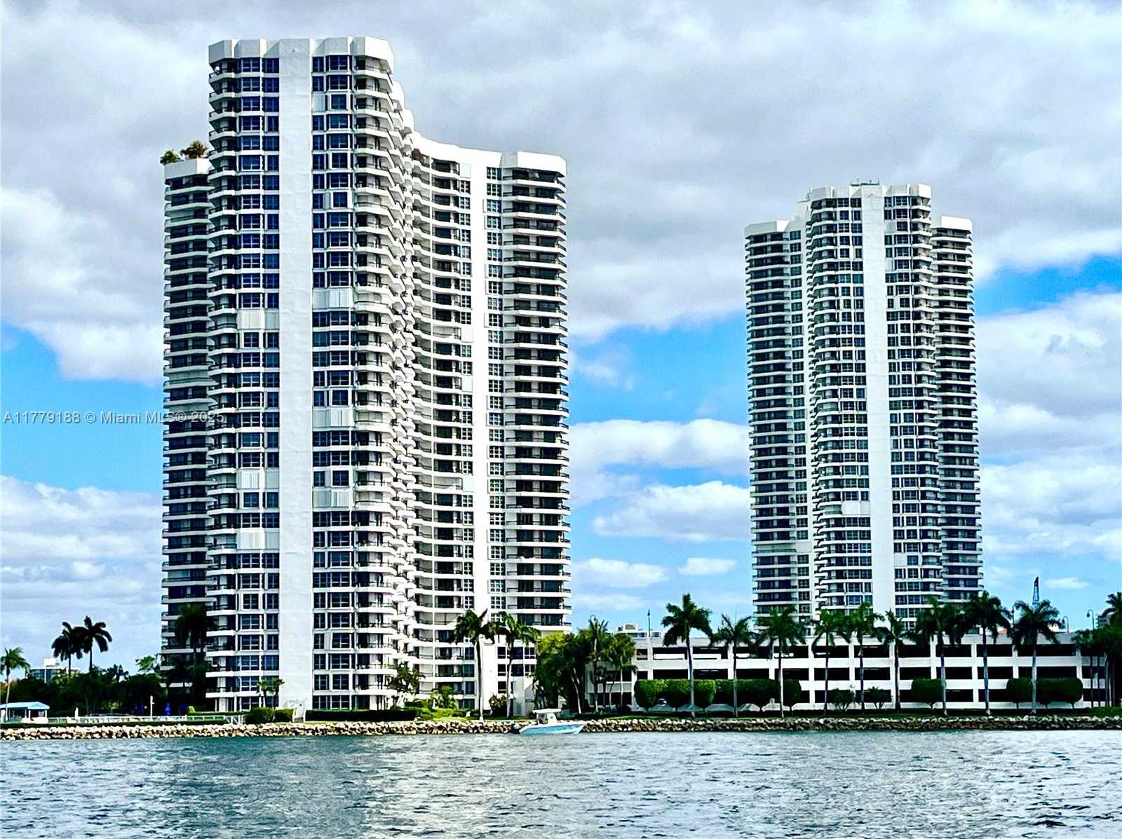Small Image of 3530 MYSTIC POINTE DR #PH-07, Aventura Number 2