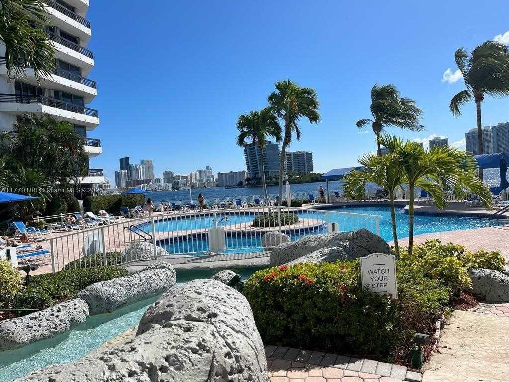 Small Image of 3530 MYSTIC POINTE DR #PH-07, Aventura Number 24