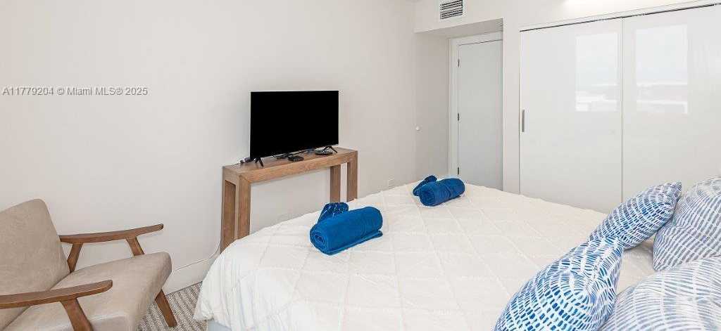 Small Image of 2301 COLLINS AVE #926, Miami Beach Number 20
