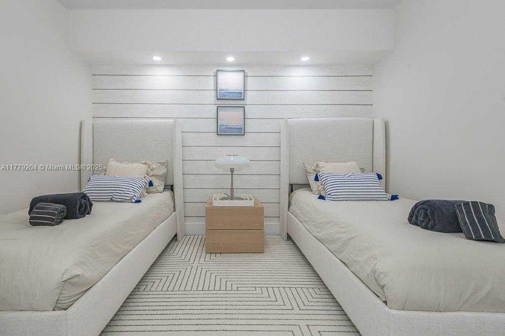 Small Image of 2301 COLLINS AVE #926, Miami Beach Number 28