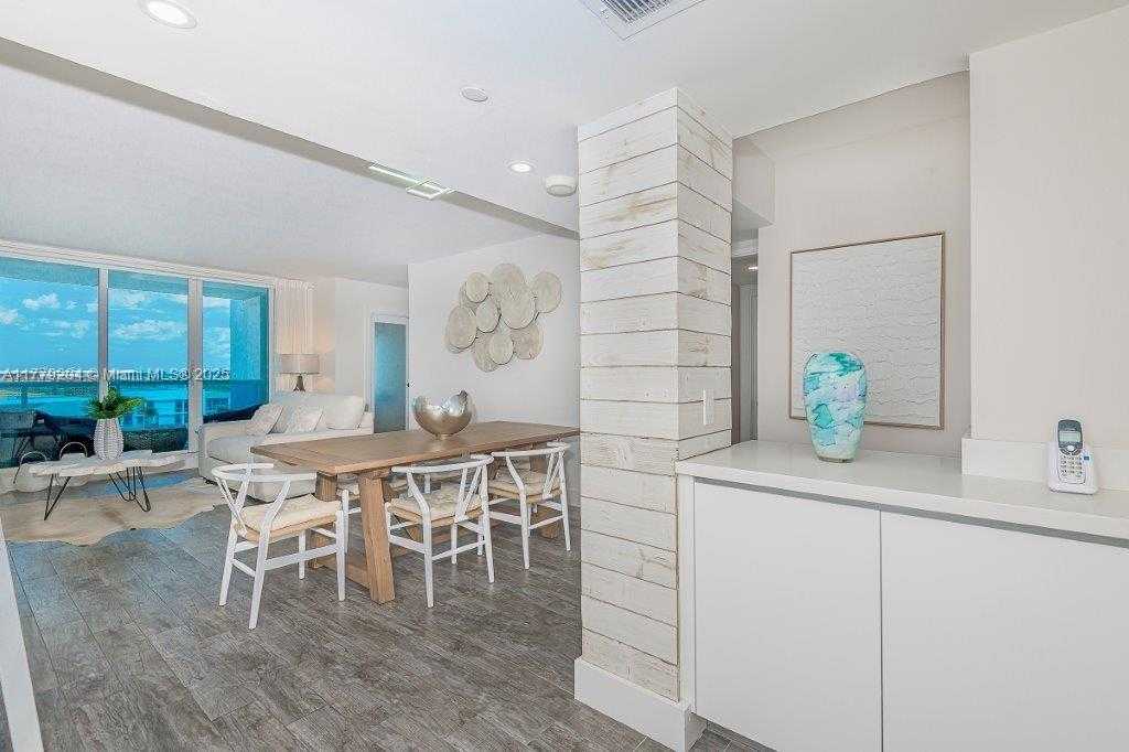 Small Image of 2301 COLLINS AVE #926, Miami Beach Number 5