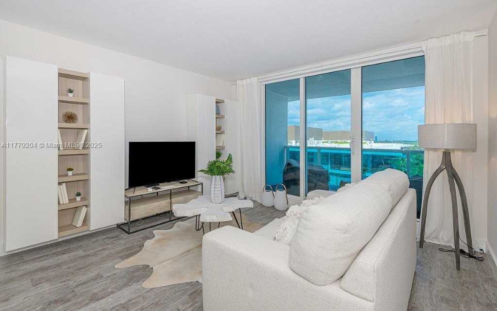 Small Image of 2301 COLLINS AVE #926, Miami Beach Number 7