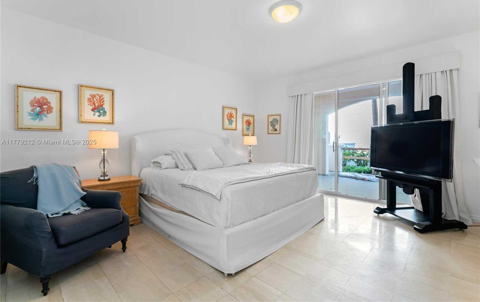Small Image of 19112 FISHER ISLAND DR #19112, Miami Beach Number 11