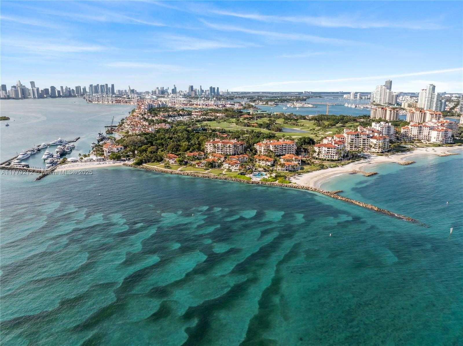 Small Image of 19112 FISHER ISLAND DR #19112, Miami Beach Number 2