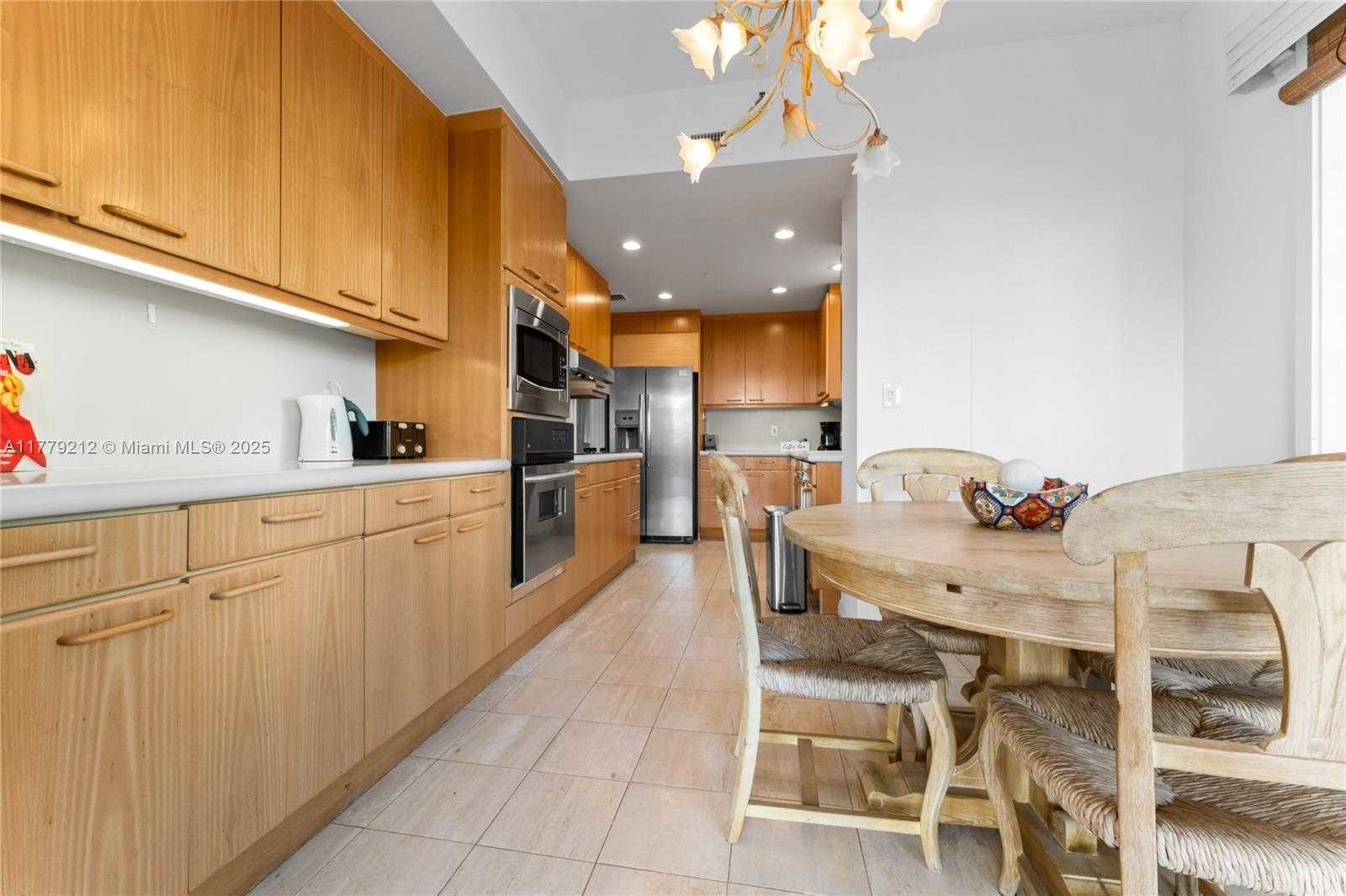 Small Image of 19112 FISHER ISLAND DR #19112, Miami Beach Number 22