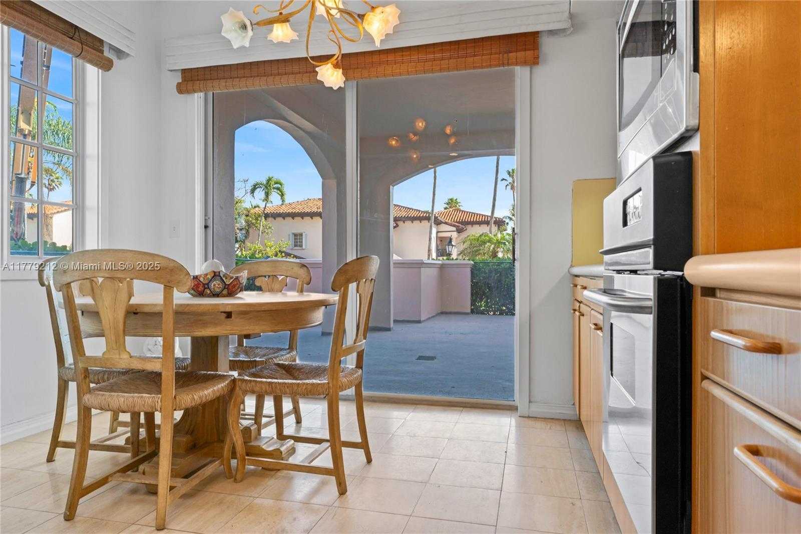 Small Image of 19112 FISHER ISLAND DR #19112, Miami Beach Number 23