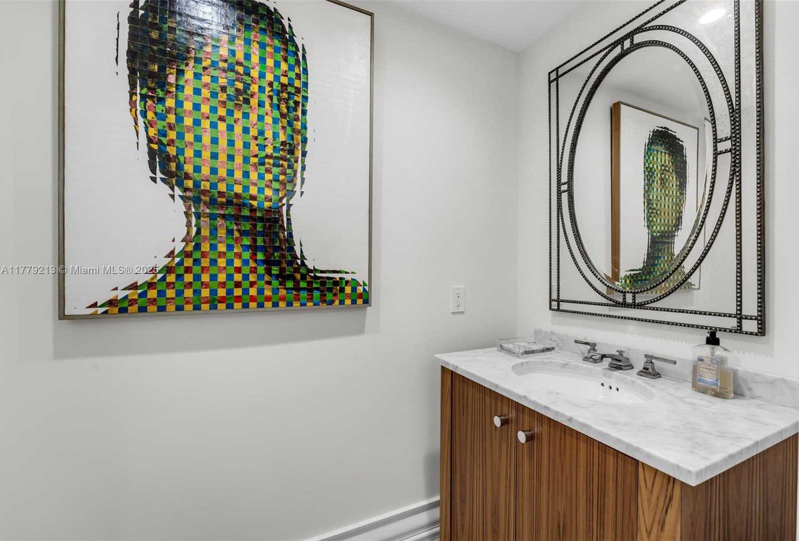 Small Image of 10 EDGEWATER DR #3E, Coral Gables Number 14