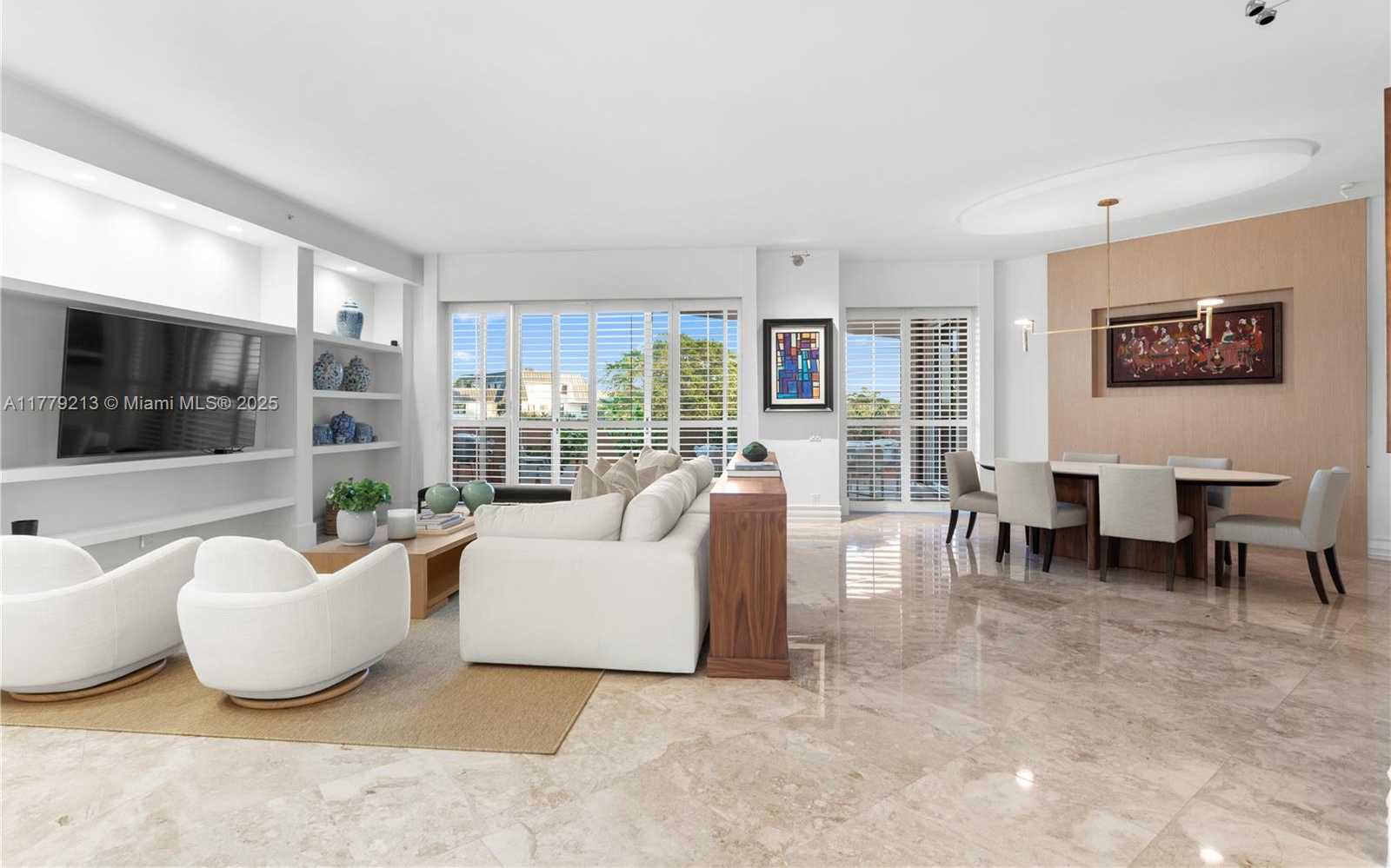 Small Image of 10 EDGEWATER DR #3E, Coral Gables Number 2