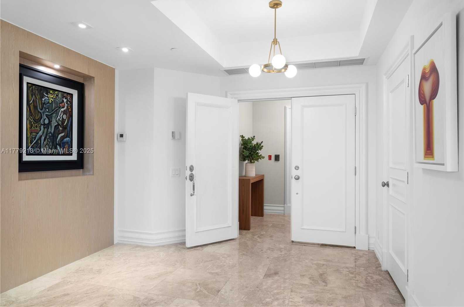 Small Image of 10 EDGEWATER DR #3E, Coral Gables Number 5