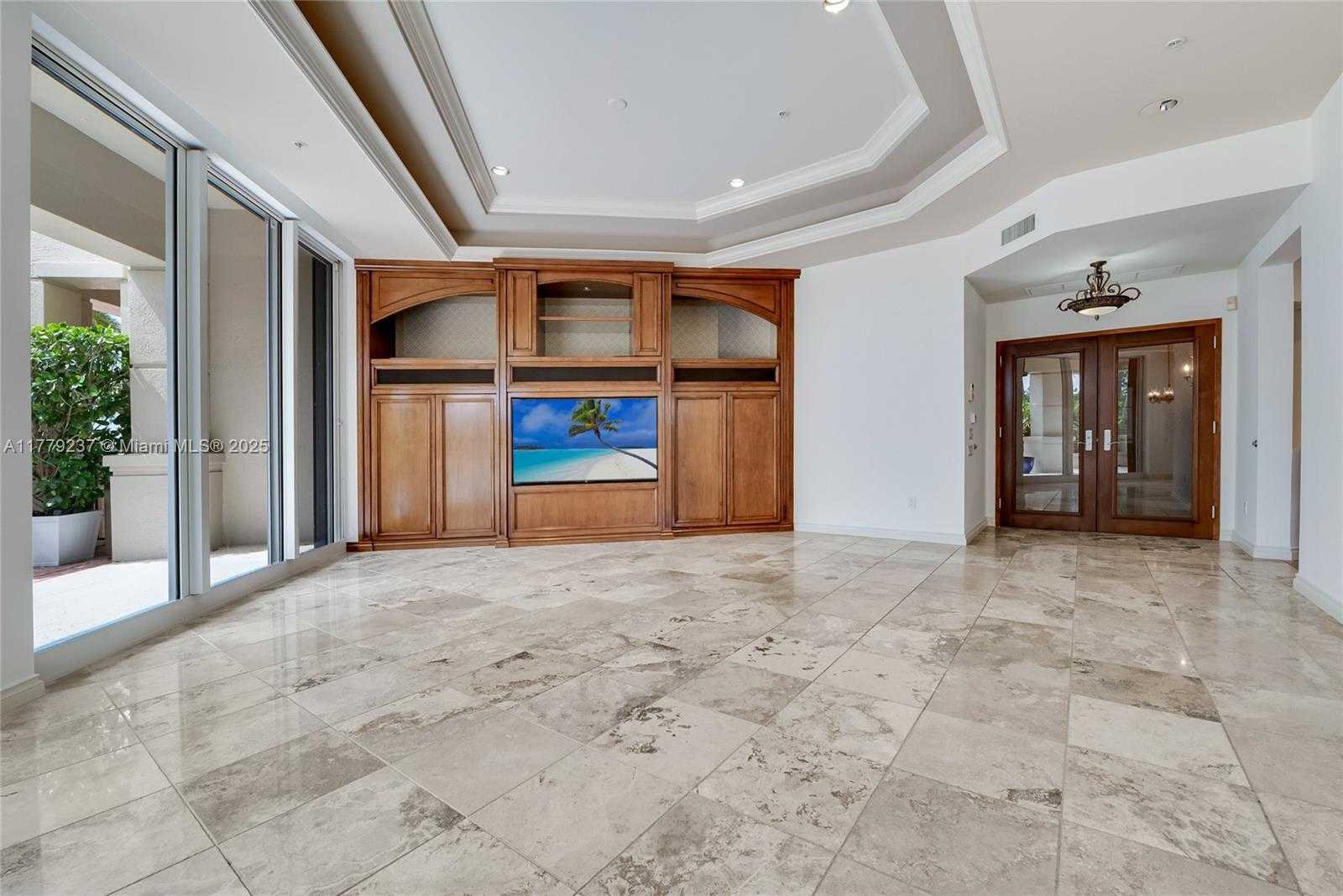 Small Image of 13611 DEERING BAY DR #101, Coral Gables Number 14
