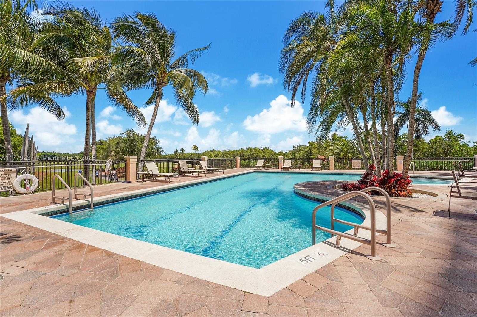 Small Image of 13611 DEERING BAY DR #101, Coral Gables Number 22