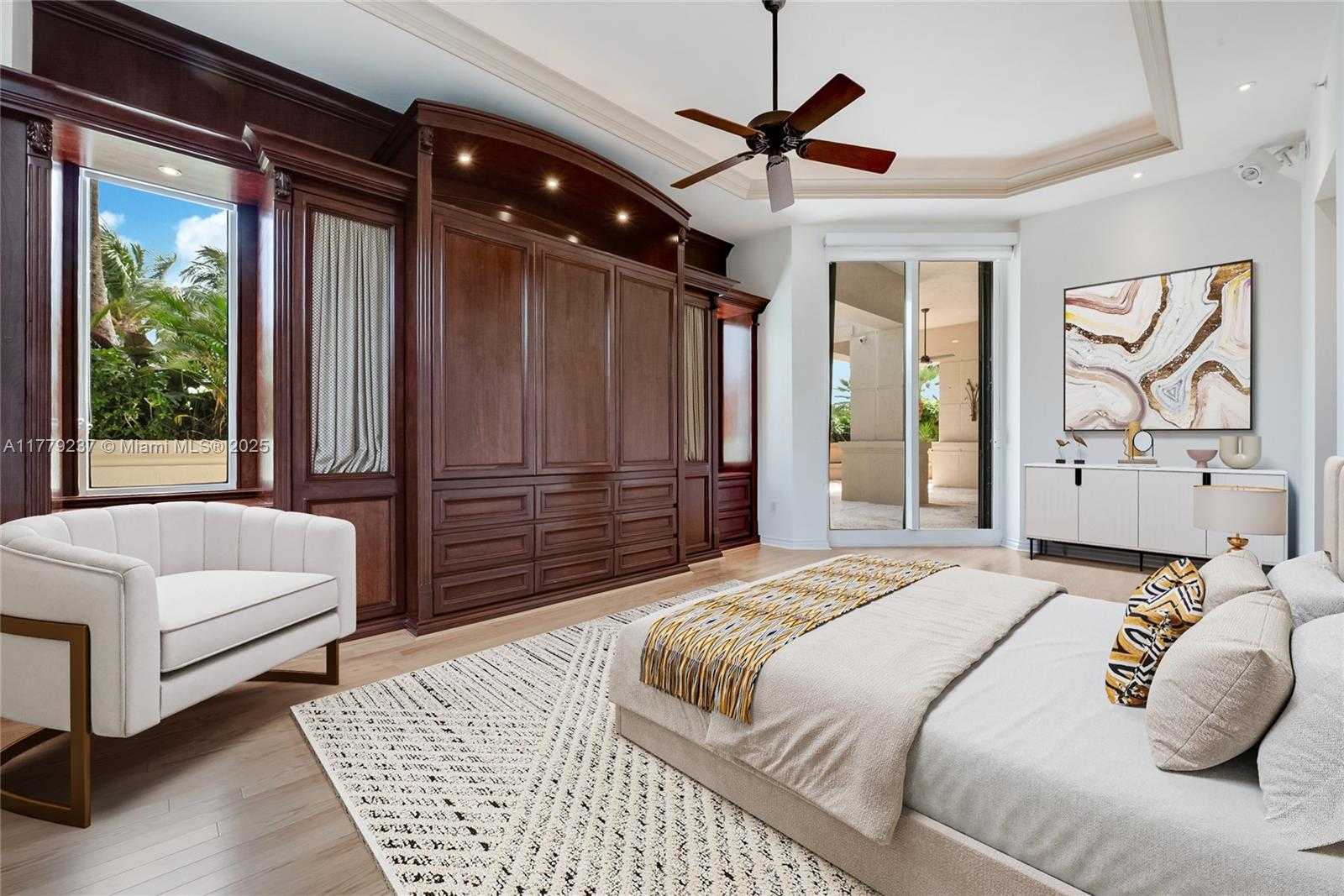 Small Image of 13611 DEERING BAY DR #101, Coral Gables Number 4