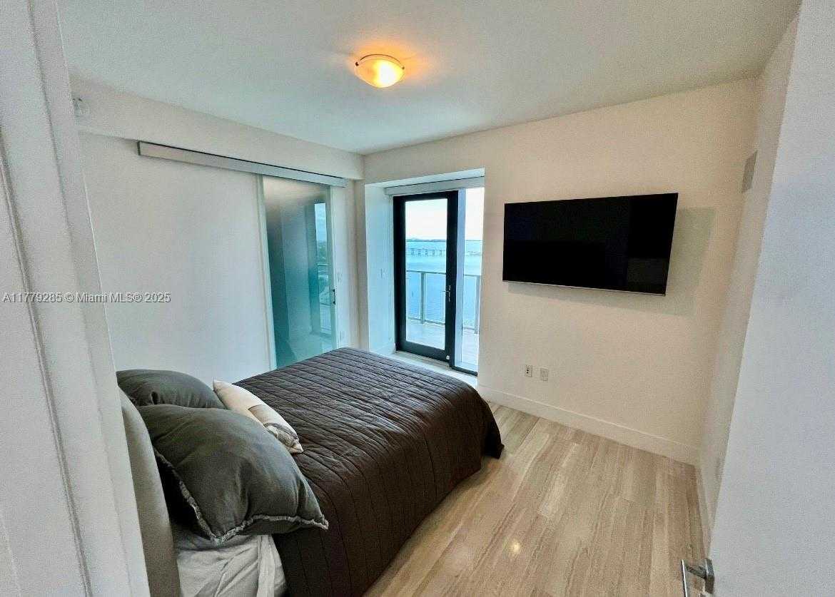 Small Image of 1451 BRICKELL AVE #2004, Miami Number 10
