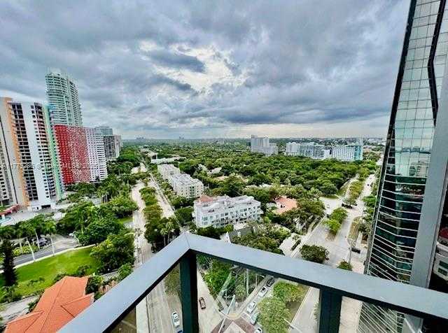 Small Image of 1451 BRICKELL AVE #2004, Miami Number 11