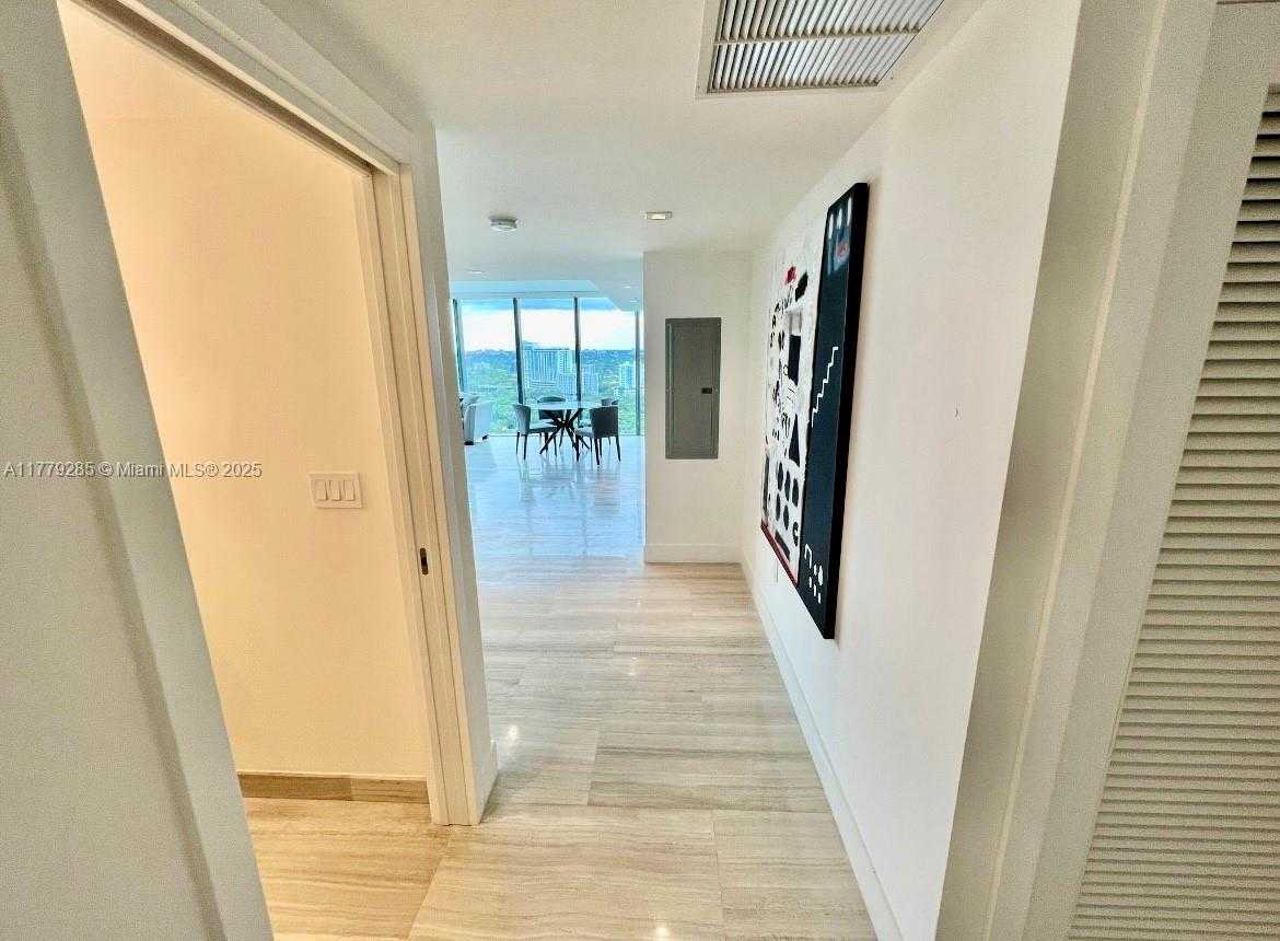 Small Image of 1451 BRICKELL AVE #2004, Miami Number 12