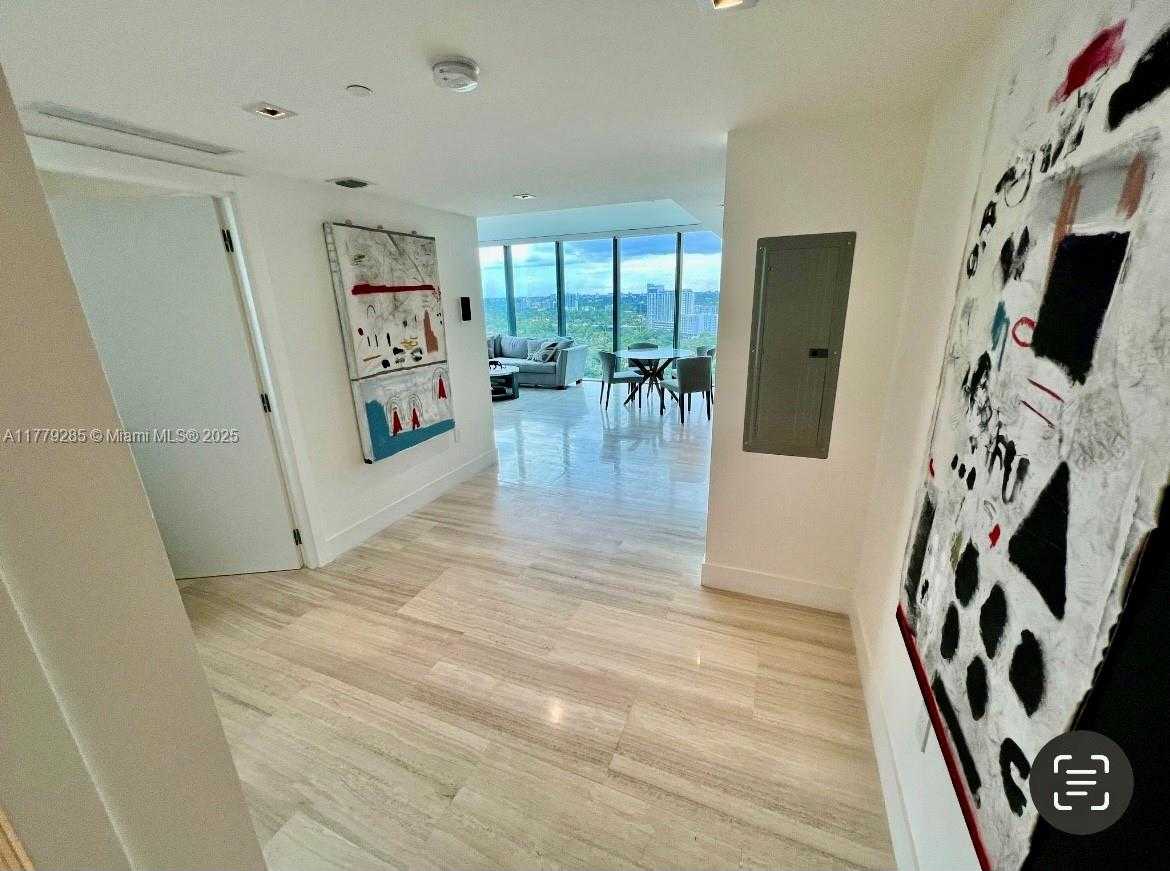 Small Image of 1451 BRICKELL AVE #2004, Miami Number 4