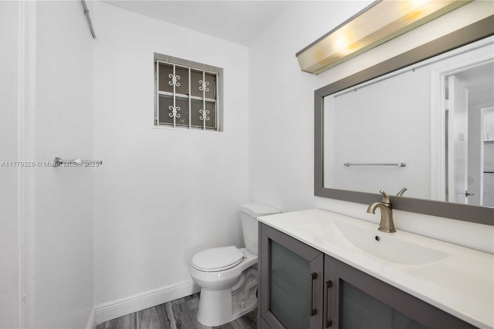 Small Image of 16750 NORTH EAST 10TH AVE #330, North Miami Beach Number 12