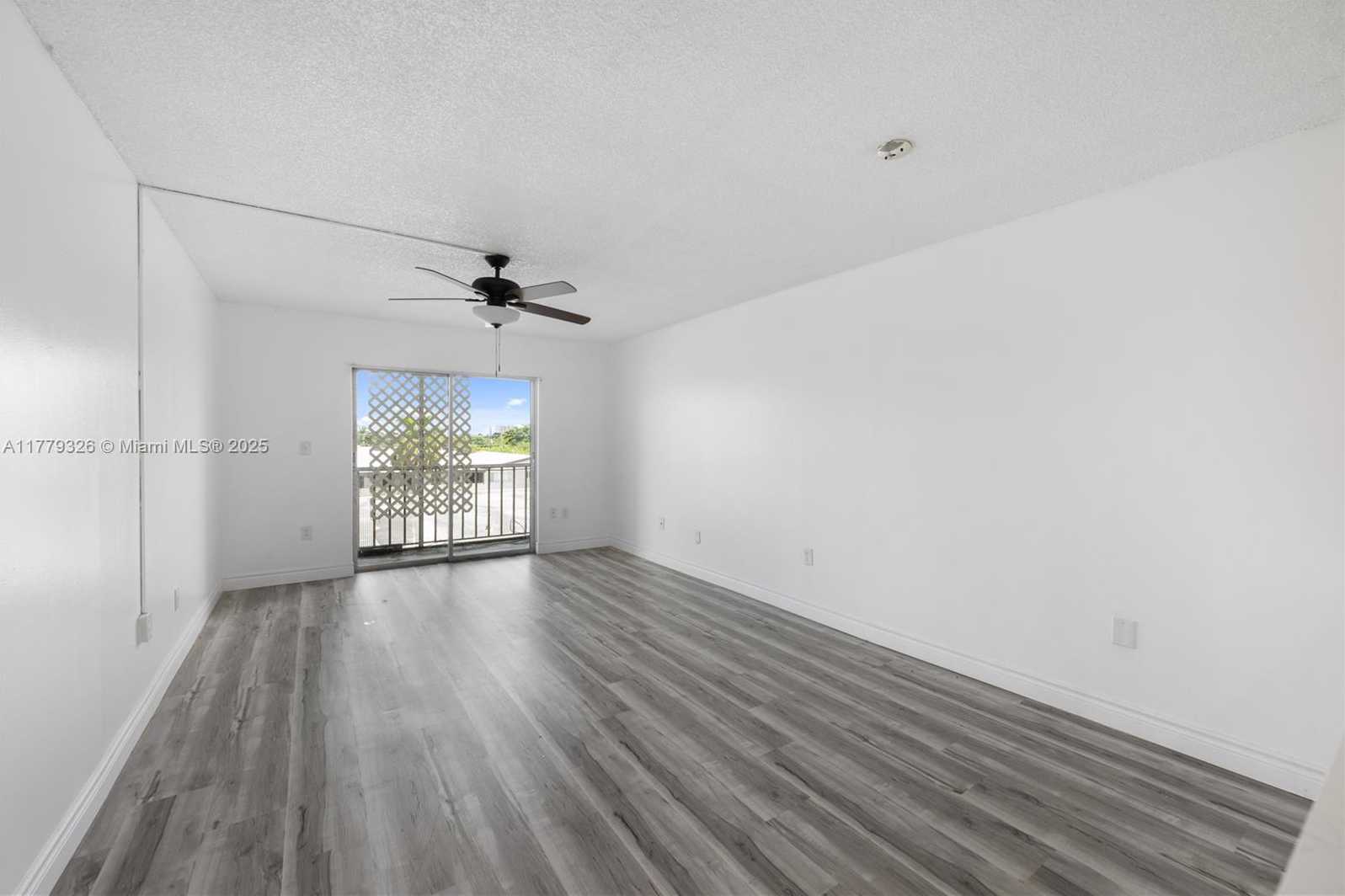 Small Image of 16750 NORTH EAST 10TH AVE #330, North Miami Beach Number 4
