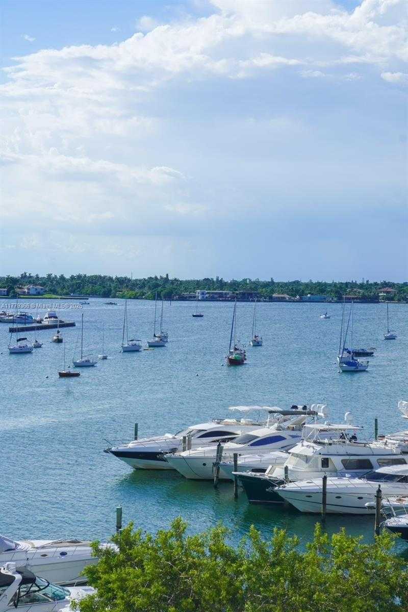 Small Image of 7904 WEST DR #501, North Bay Village Number 4