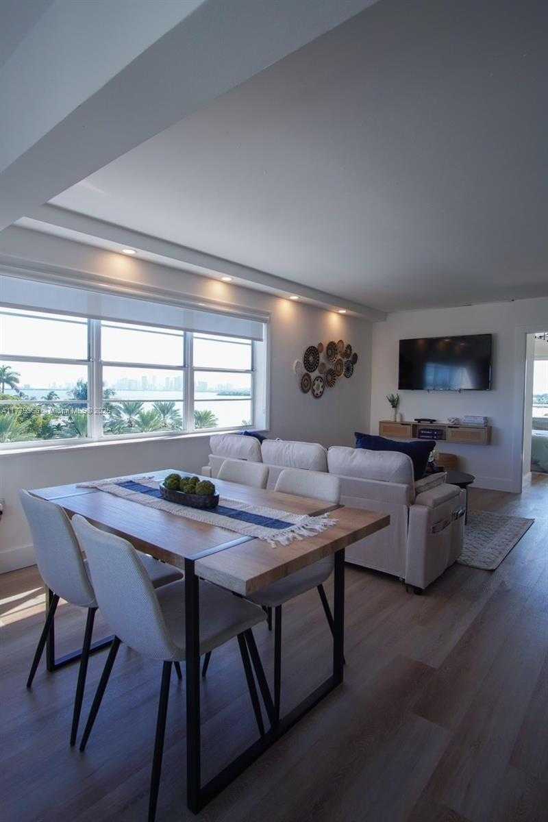 Small Image of 7904 WEST DR #501, North Bay Village Number 40