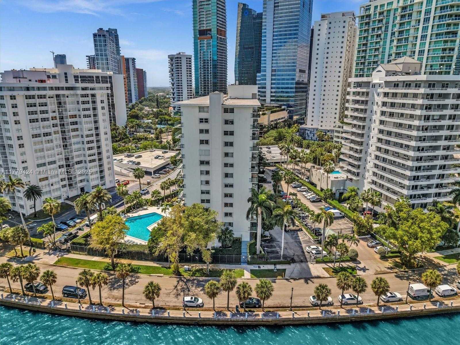 Small Image of 1408 BRICKELL BAY DR #816, Miami Number 29
