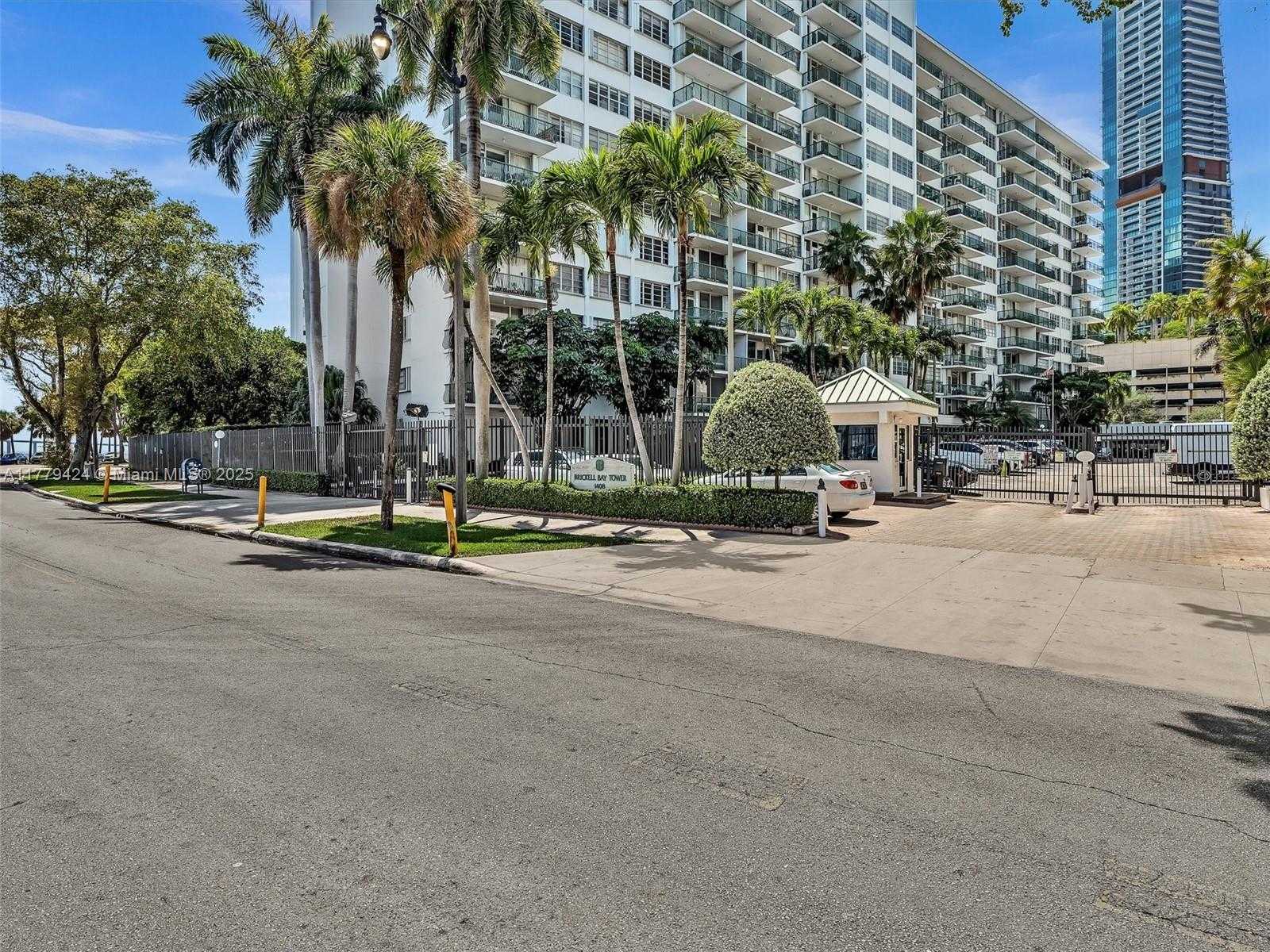 Small Image of 1408 BRICKELL BAY DR #816, Miami Number 45