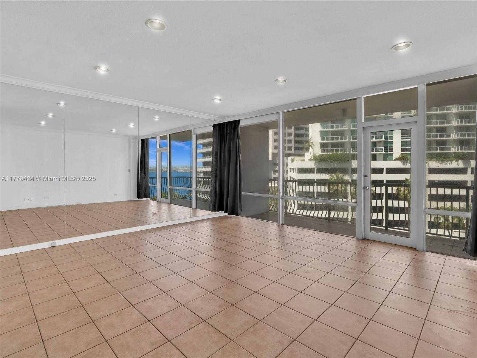 Small Image of 1408 BRICKELL BAY DR #816, Miami Number 7