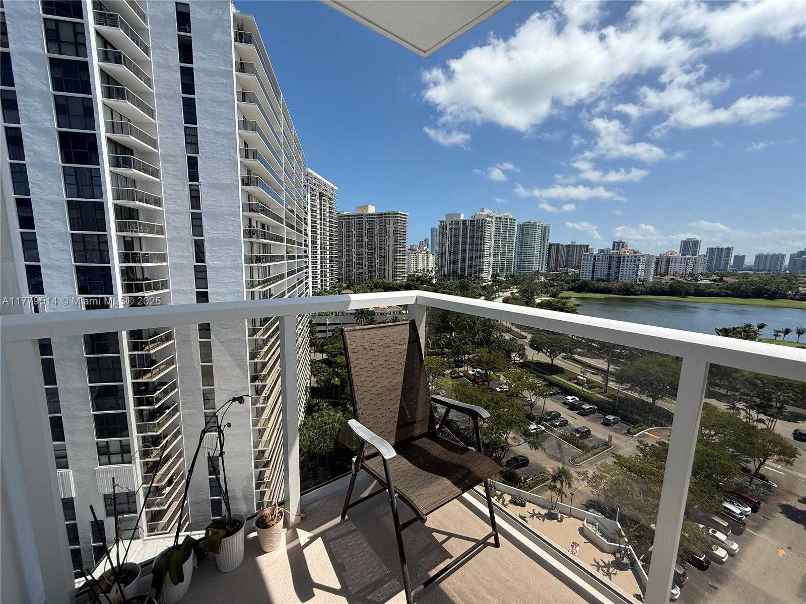 Small Image of 3701 NORTH COUNTRY CLUB DR #1504, Aventura Number 14