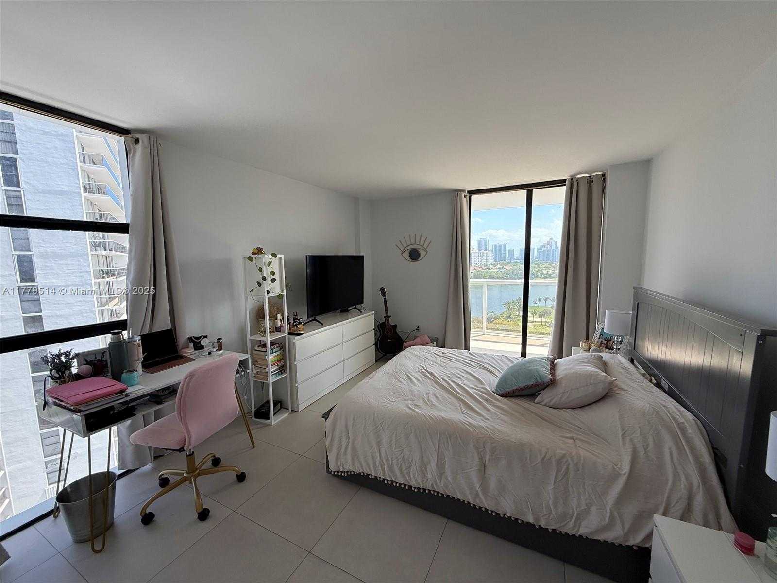 Small Image of 3701 NORTH COUNTRY CLUB DR #1504, Aventura Number 8