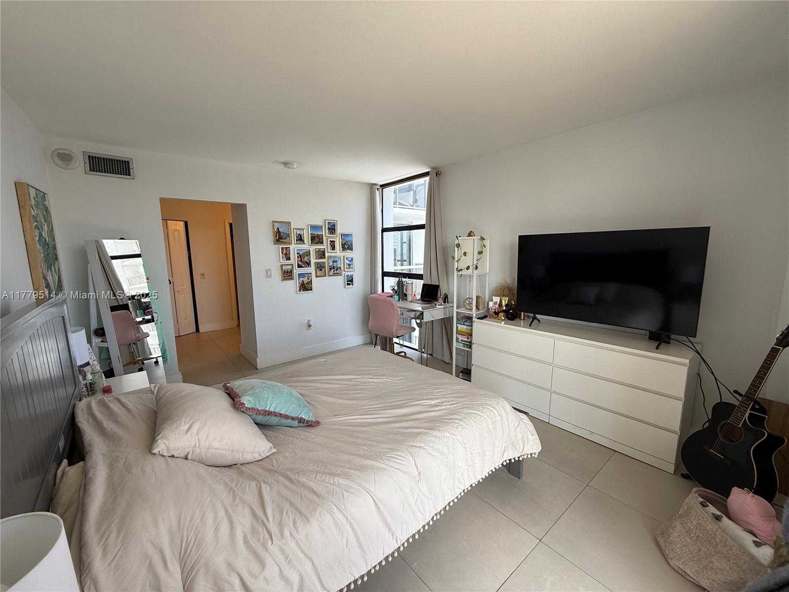 Small Image of 3701 NORTH COUNTRY CLUB DR #1504, Aventura Number 9
