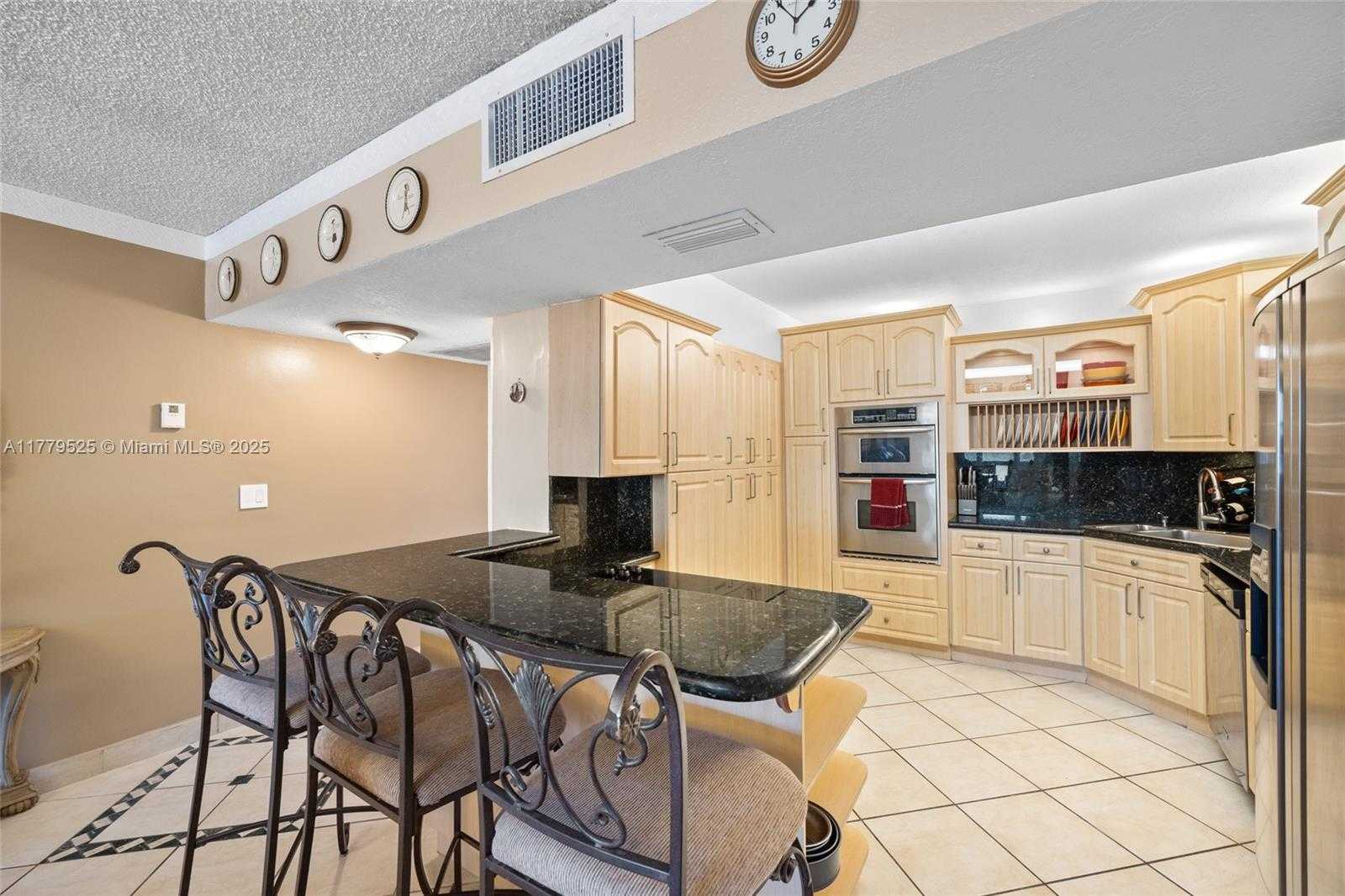 Small Image of 3725 SOUTH OCEAN DR #1124, Hollywood Number 10