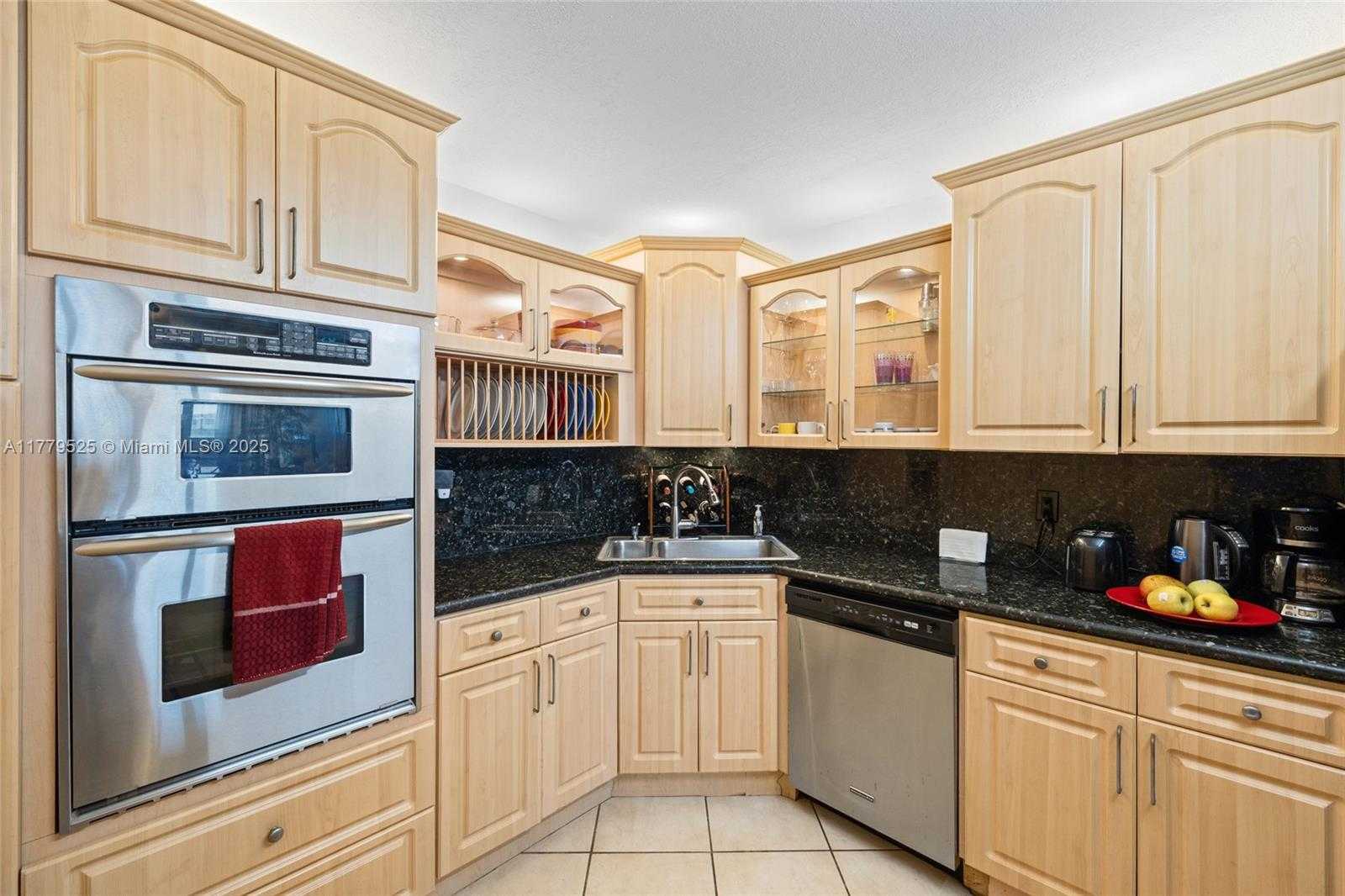 Small Image of 3725 SOUTH OCEAN DR #1124, Hollywood Number 13