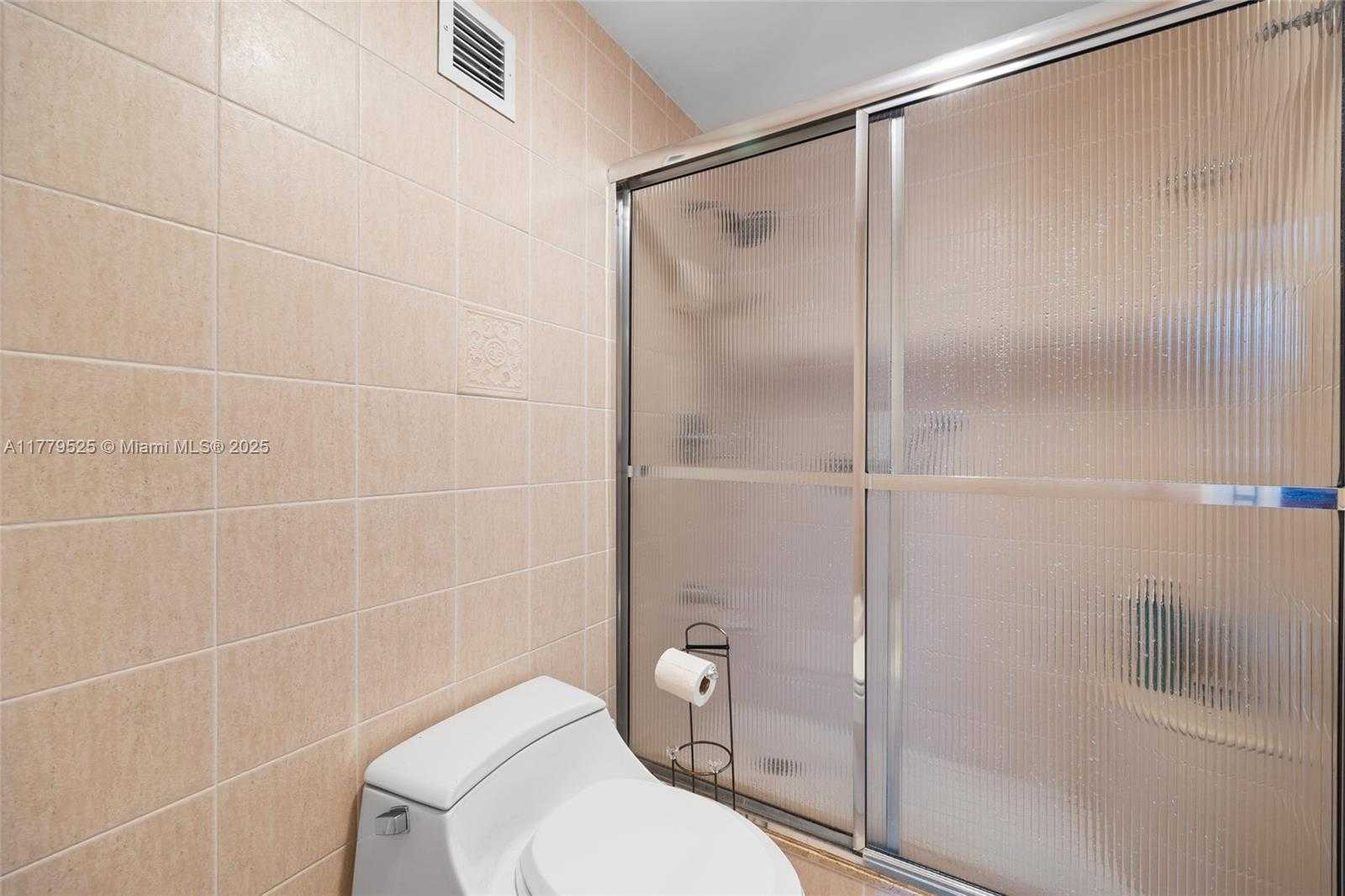 Small Image of 3725 SOUTH OCEAN DR #1124, Hollywood Number 23