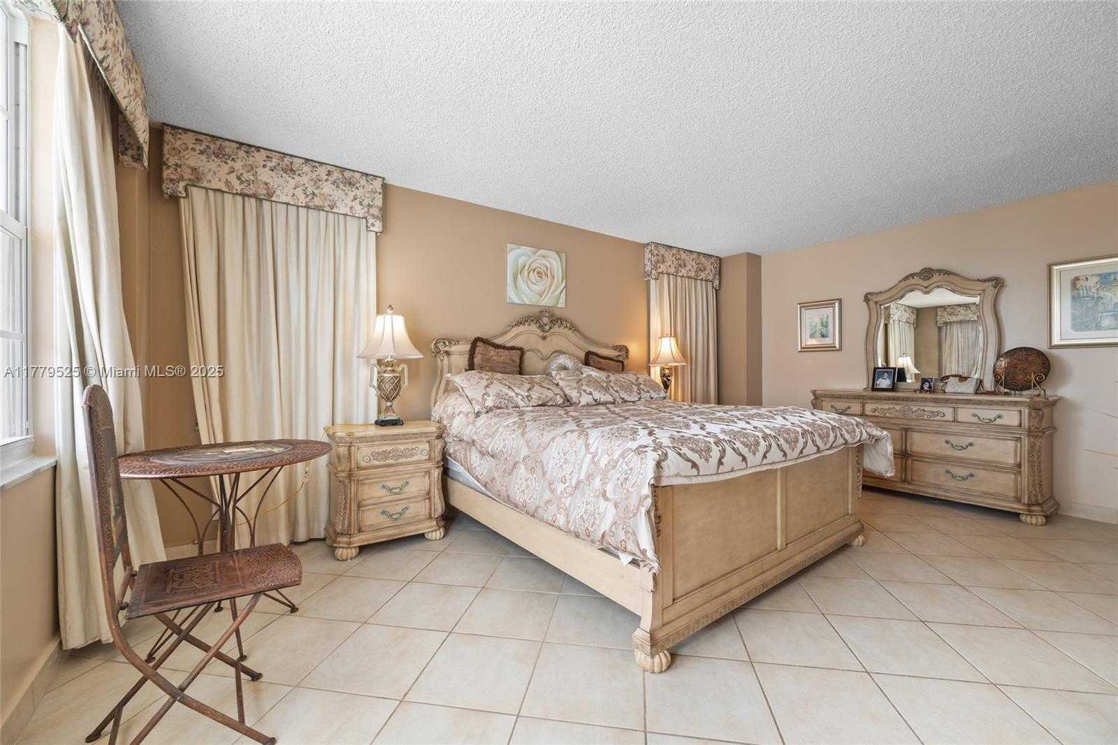 Small Image of 3725 SOUTH OCEAN DR #1124, Hollywood Number 25