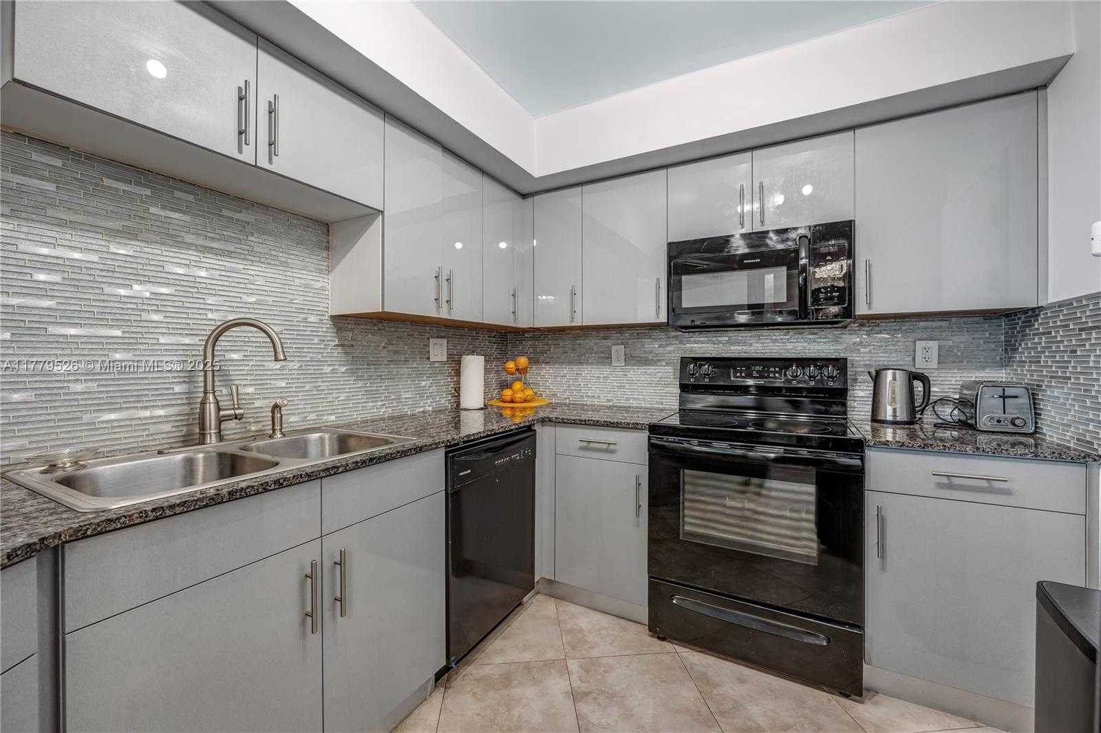 Small Image of 3725 SOUTH OCEAN DR #1015, Hollywood Number 10