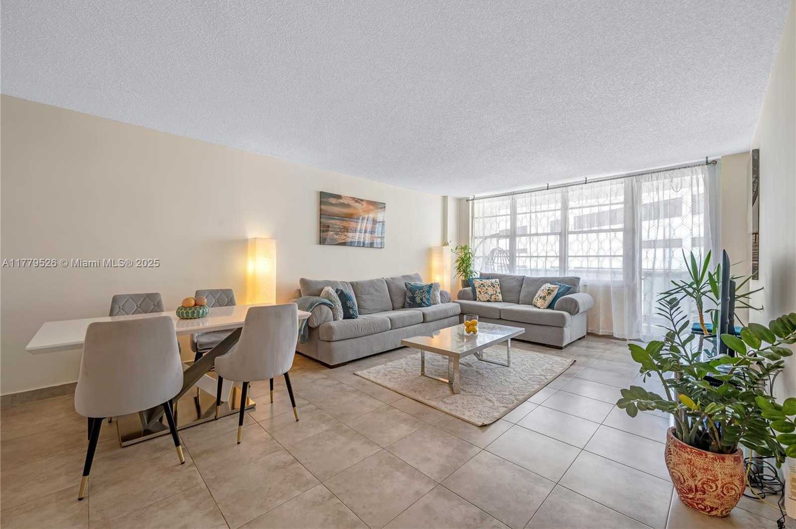 Small Image of 3725 SOUTH OCEAN DR #1015, Hollywood Number 3