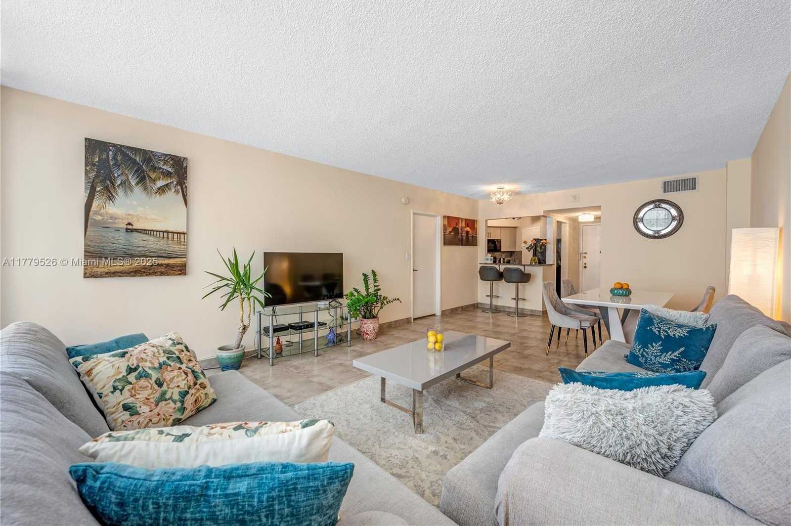 Small Image of 3725 SOUTH OCEAN DR #1015, Hollywood Number 4