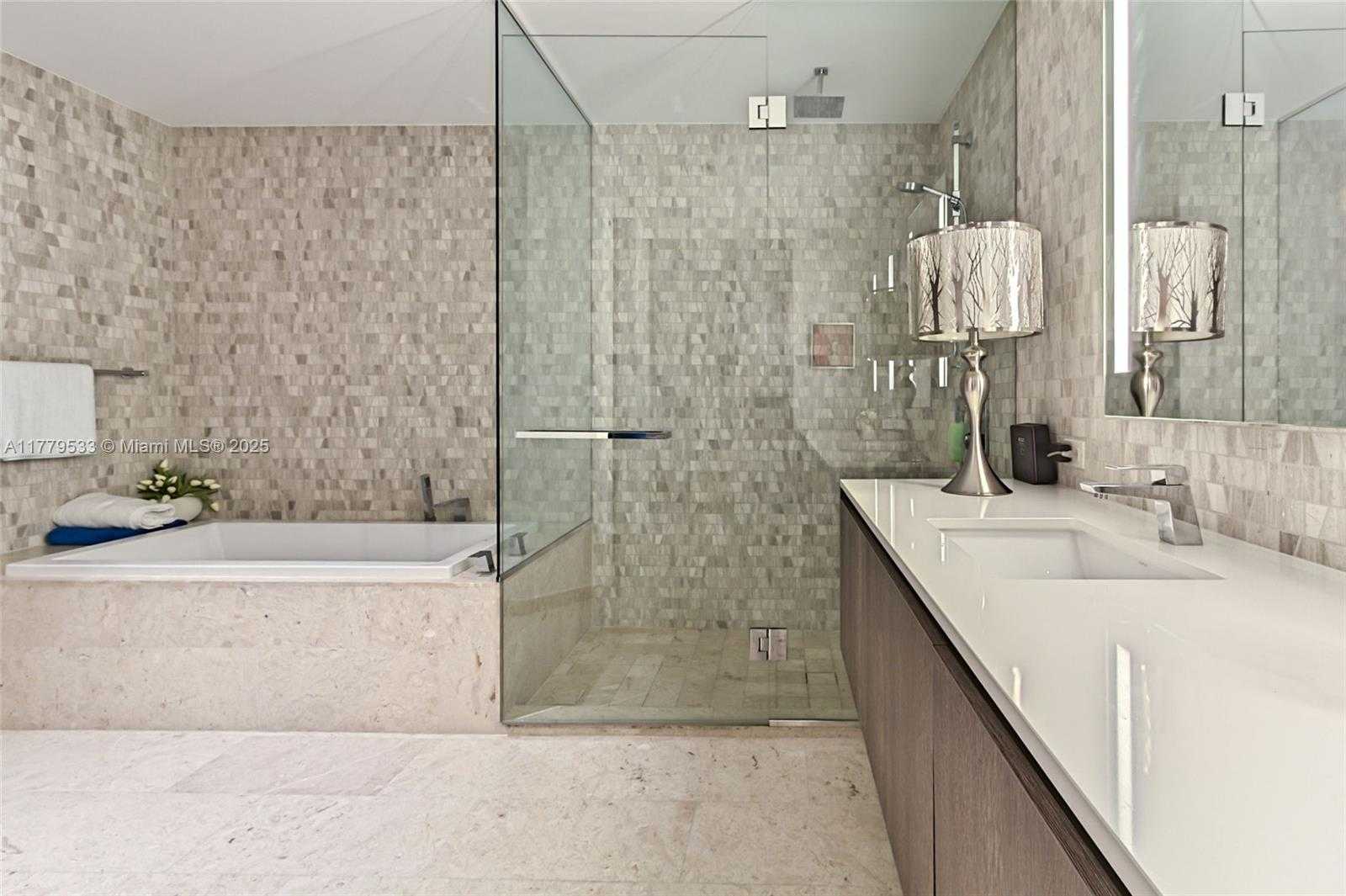 Small Image of 88 SOUTH WEST 7 #1507, Miami Number 24