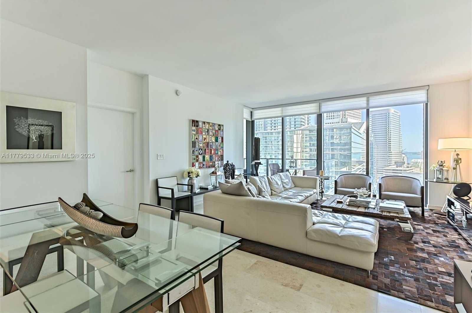 Small Image of 88 SOUTH WEST 7 #1507, Miami Number 3