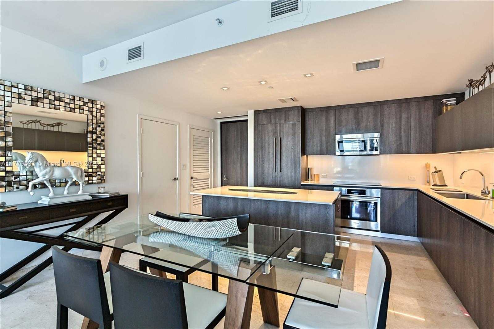 Small Image of 88 SOUTH WEST 7 #1507, Miami Number 9