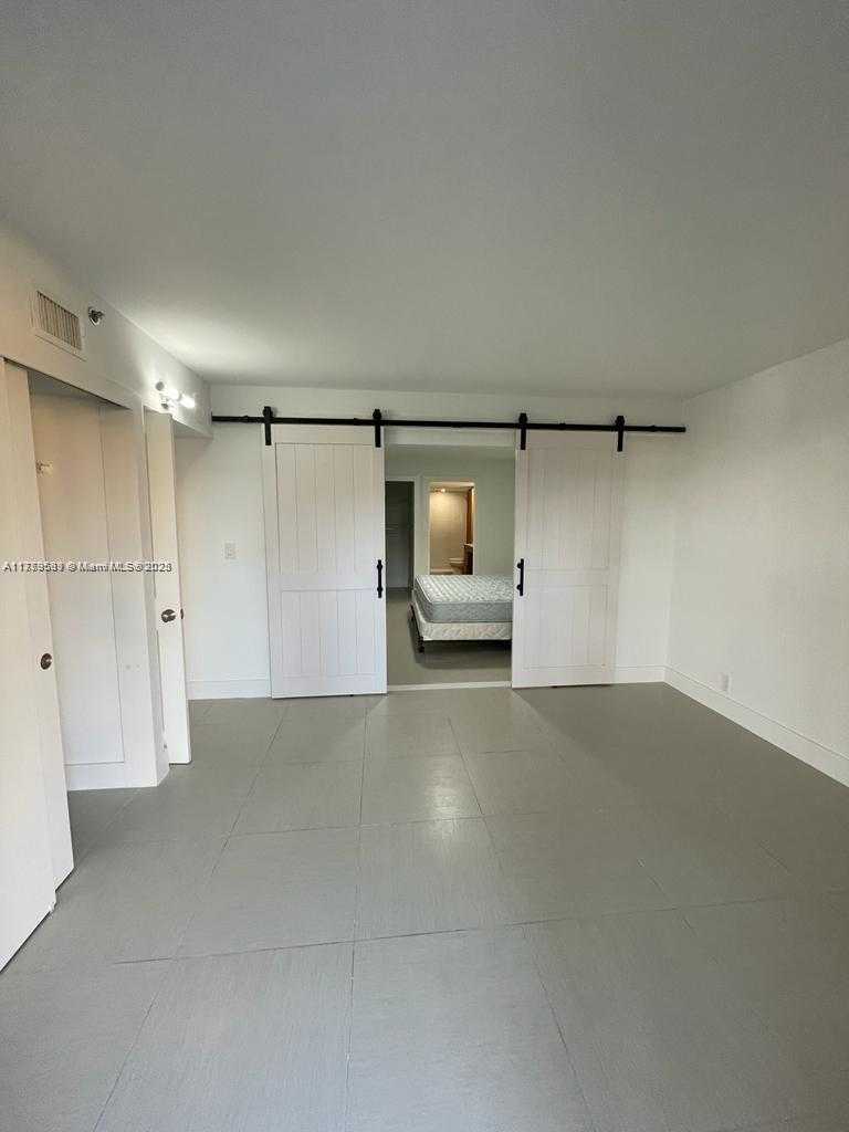 Small Image of 8877 COLLINS AVE #305, Surfside Number 4