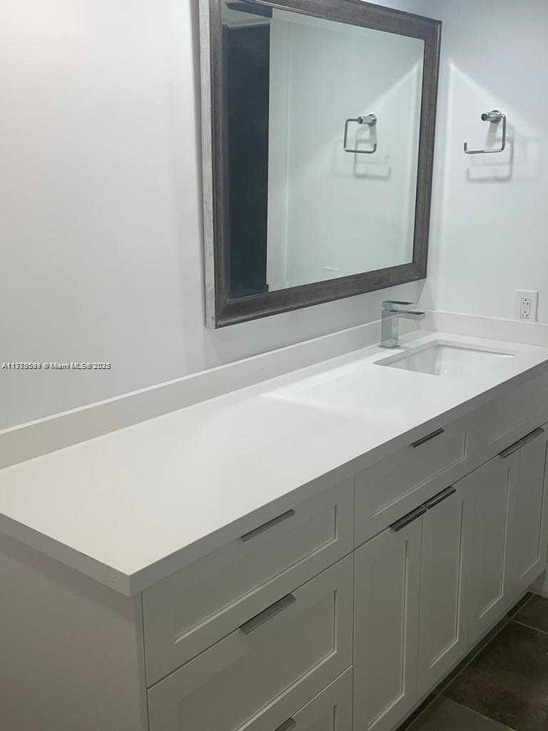 Small Image of 8877 COLLINS AVE #305, Surfside Number 9