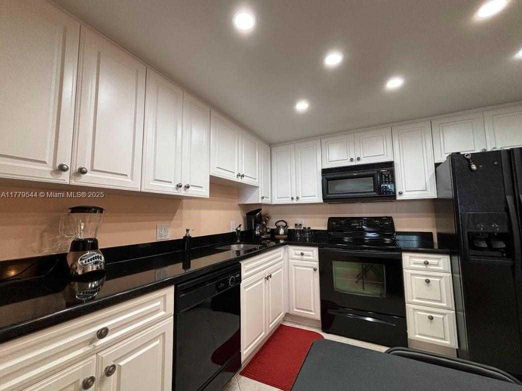 Small Image of 2801 NORTH EAST 183RD ST #1015W, Aventura Number 24