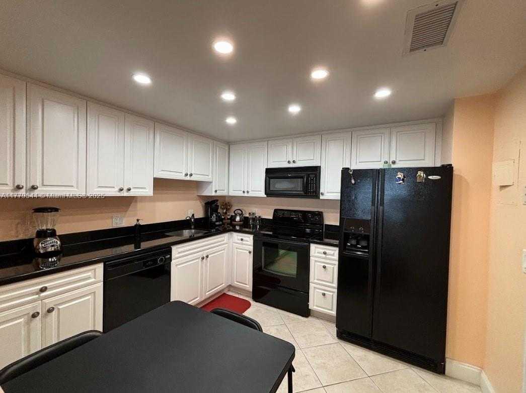 Small Image of 2801 NORTH EAST 183RD ST #1015W, Aventura Number 26