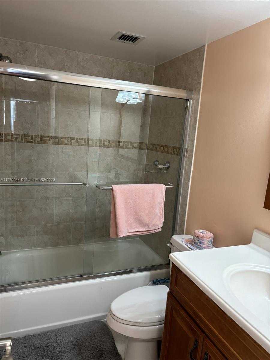 Small Image of 2801 NORTH EAST 183RD ST #1015W, Aventura Number 36