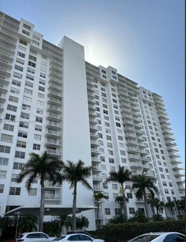 Small Image of 2801 NORTH EAST 183RD ST #1015W, Aventura Number 53