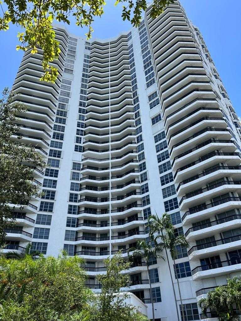 Small Image of 3530 MYSTIC POINTE DR #3004, Aventura Number 16