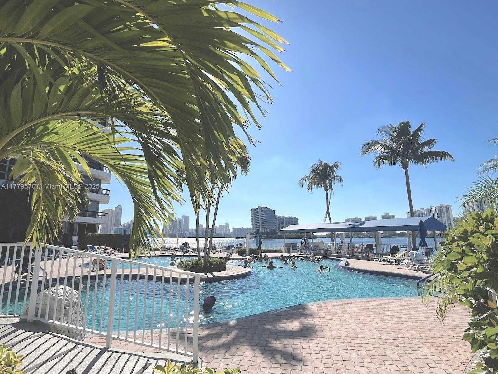 Small Image of 3530 MYSTIC POINTE DR #3004, Aventura Number 21