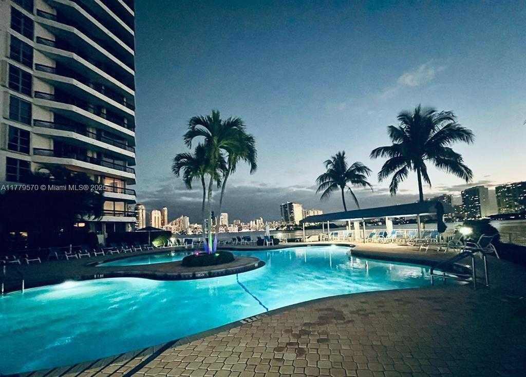 Small Image of 3530 MYSTIC POINTE DR #3004, Aventura Number 23